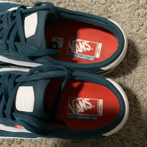 Men’s size 12 vans shoes great condition - Picture 2 of 5